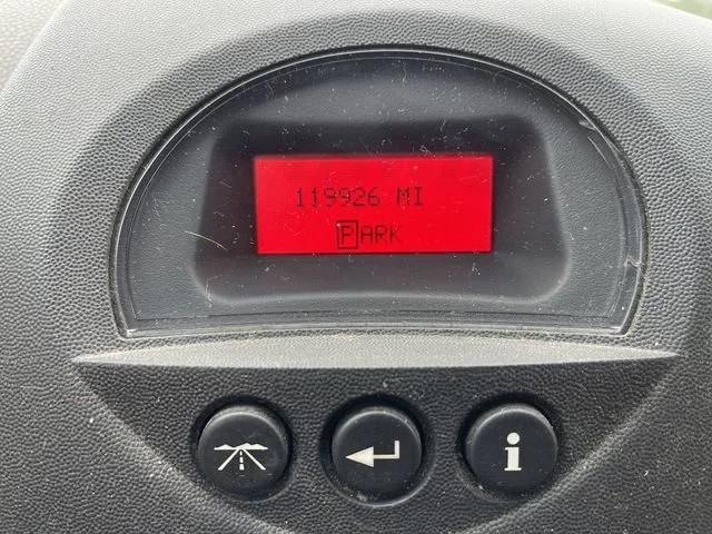 pontiac grand prix 2005 2G2WP522851205504 image pontiac grand prix 2005 2G2WP522851205504 image